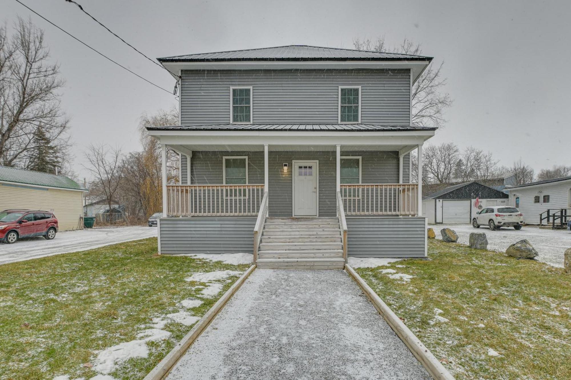 Bright And Modern Home 2 Mi To Presque Isle Airport Exterior photo